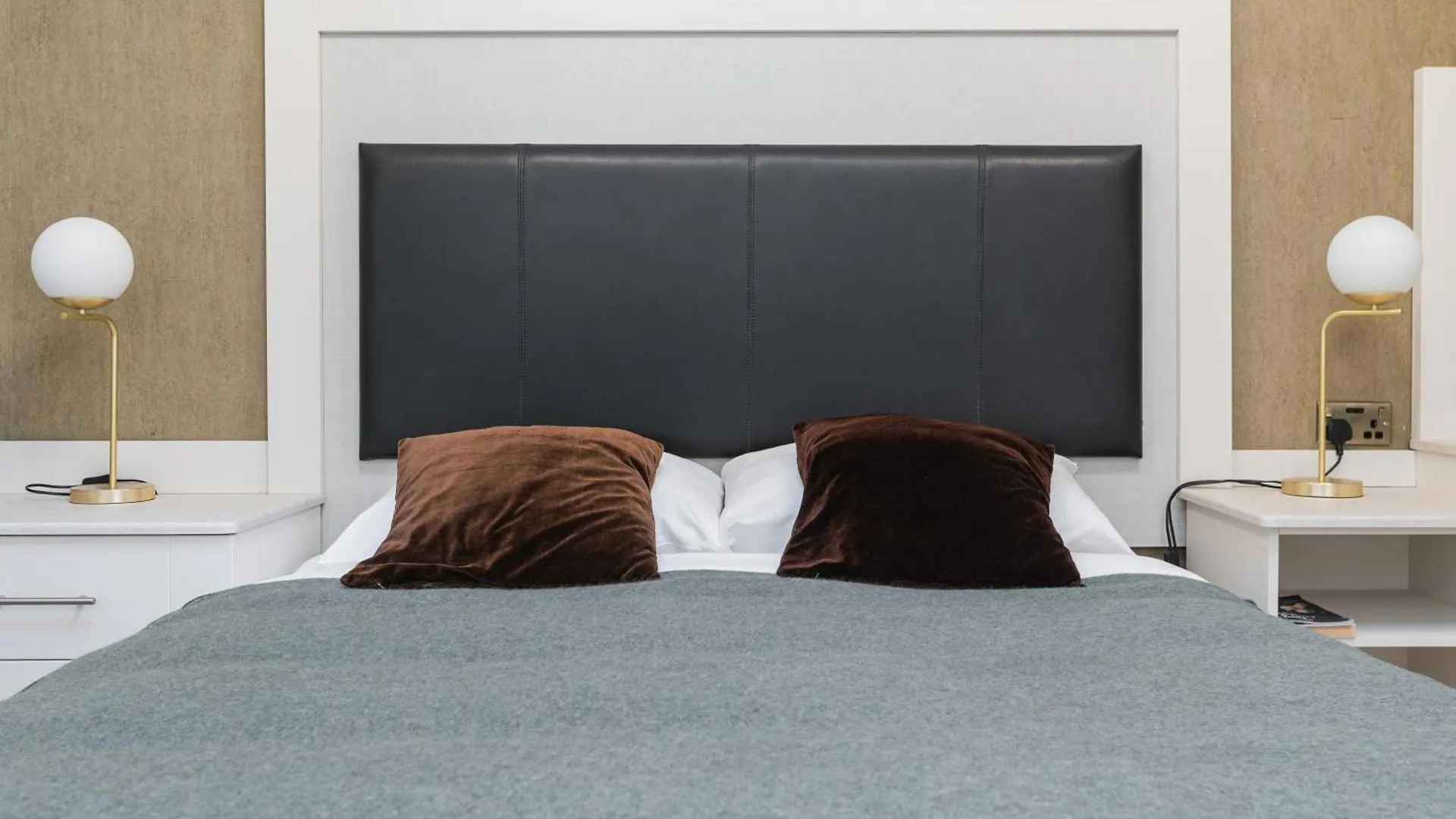 The Merchant House Dublin 5*,  İrlanda
