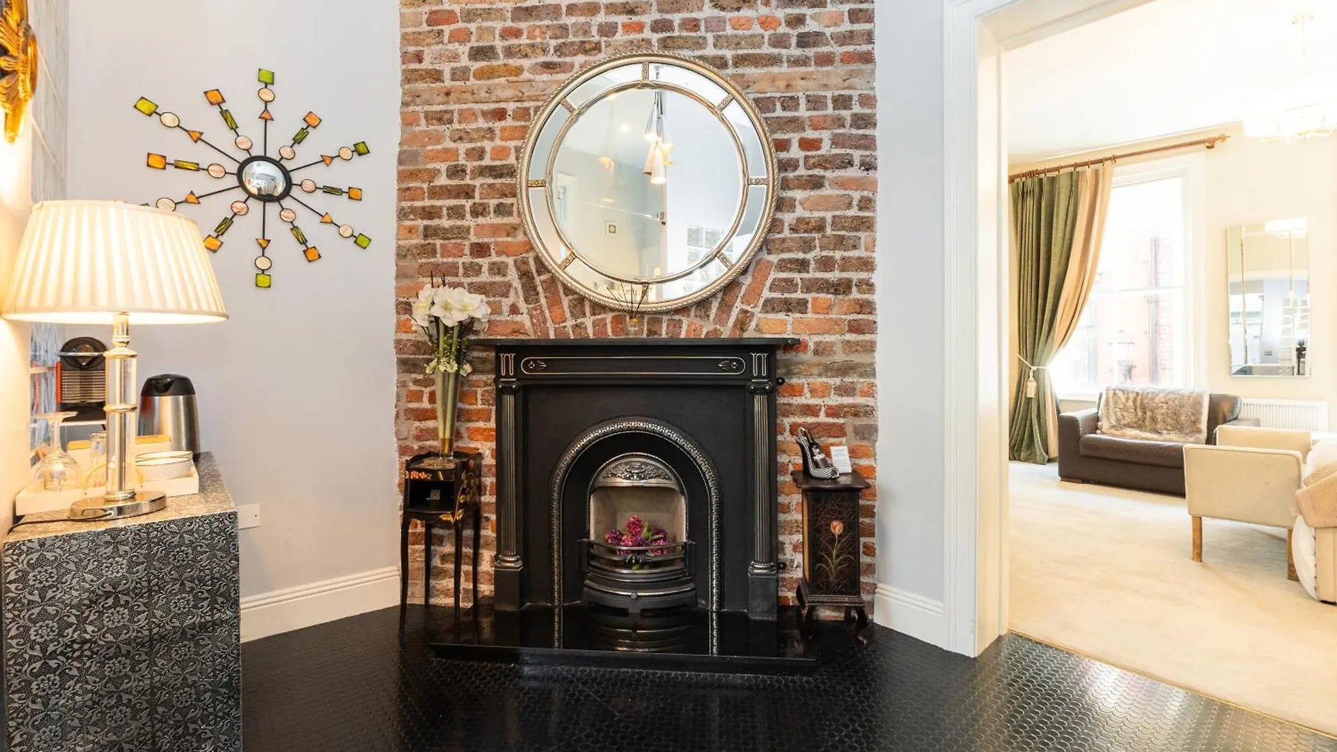 The Merchant House Dublin 5*,